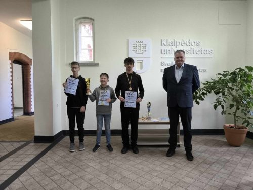 U18 Nugalėtojai : Joris Jurėnas, Pijus Vaitkūnas, Emilijus Zobernis